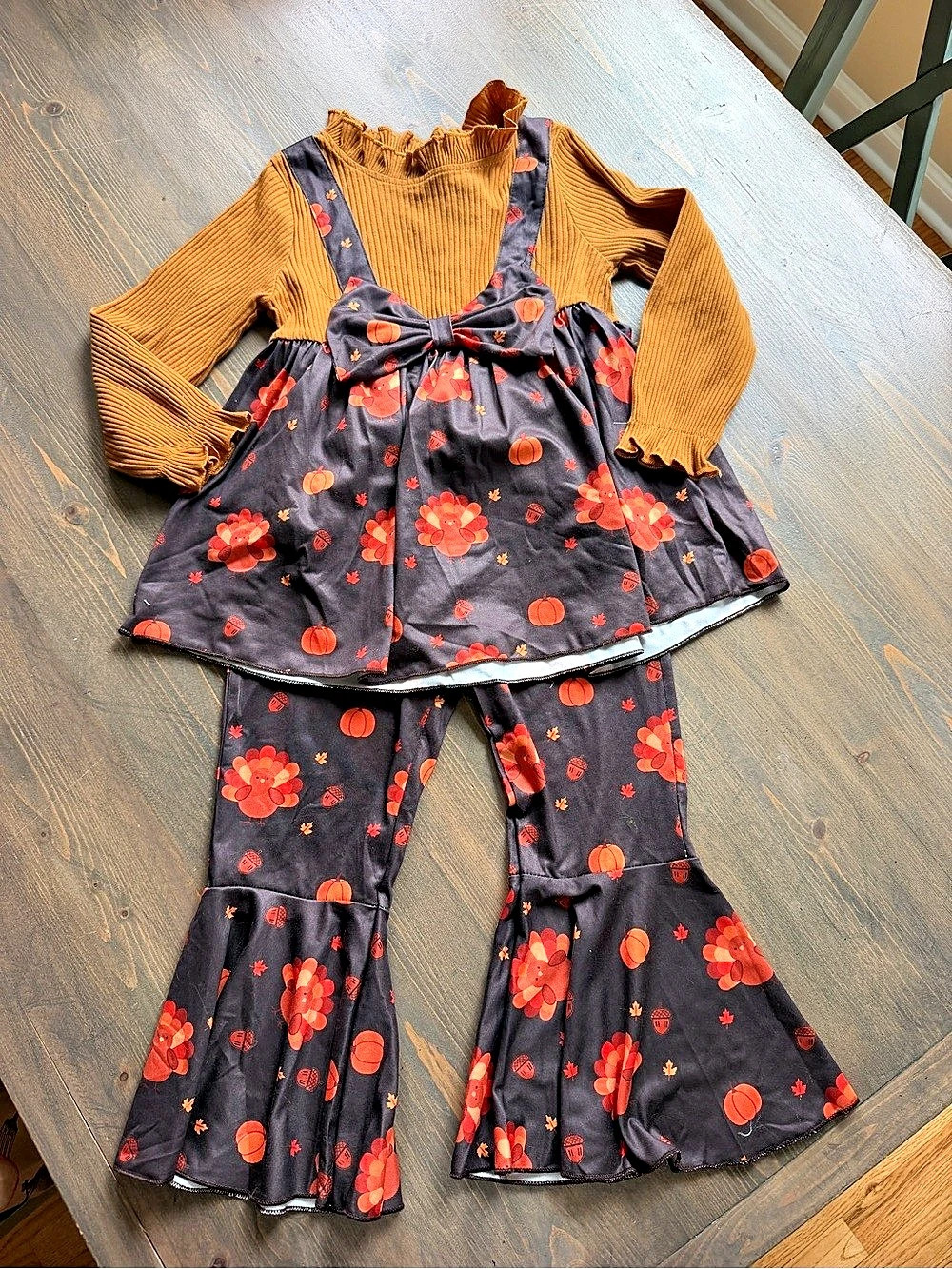 Girls Size 3-4Y Floral Pumpkin Matching Set Like New